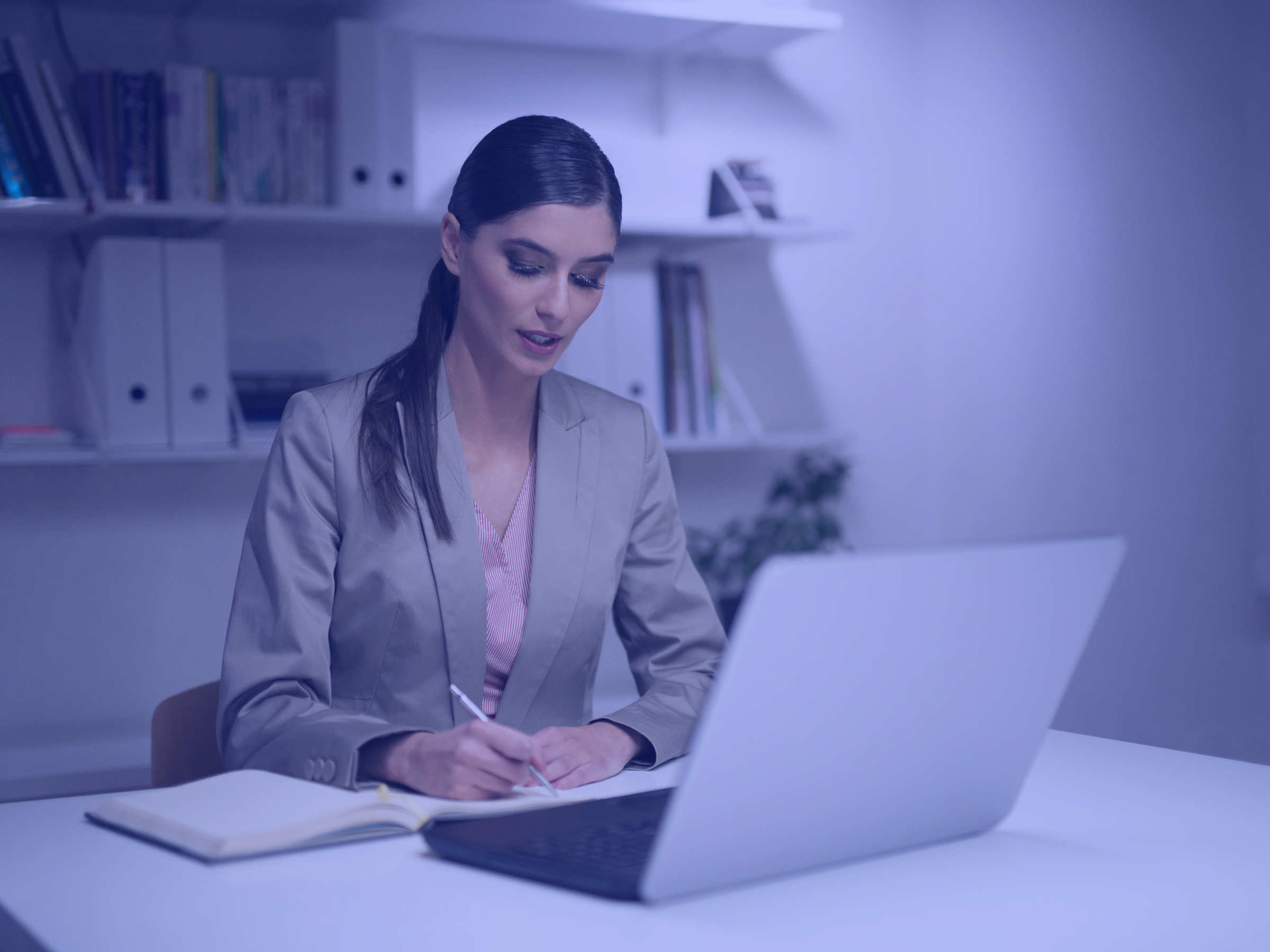 externalizar tareas directivas